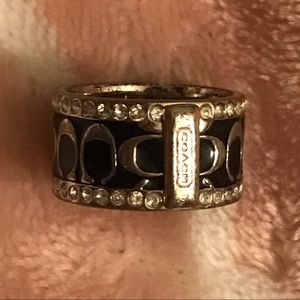 Thick coach ring